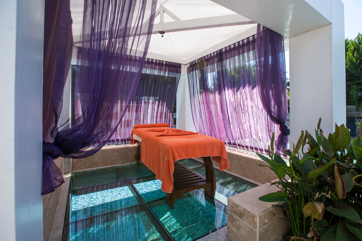 TUI Blue Side - Adults Only (16+)