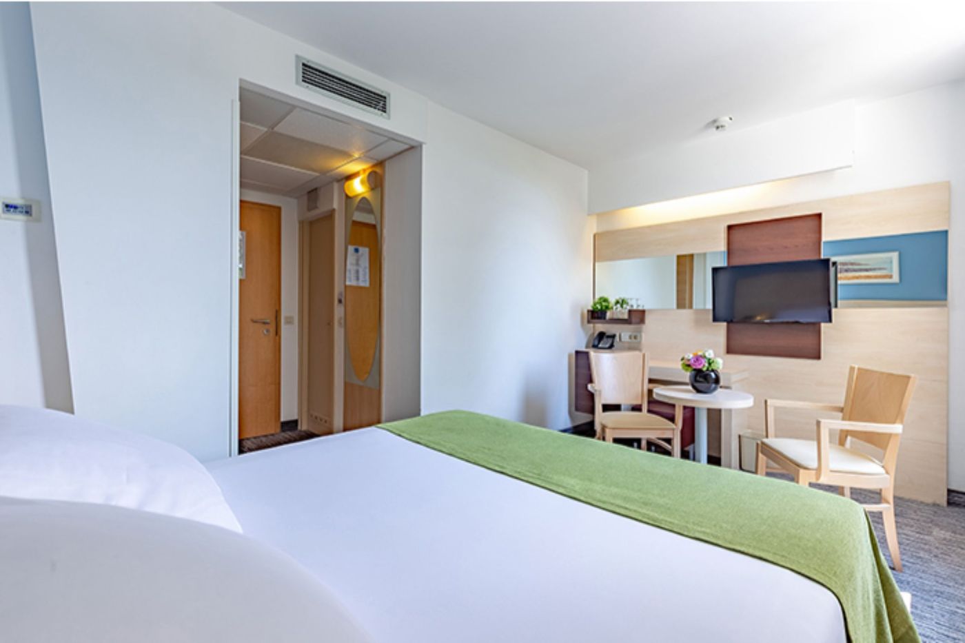 Valamar-Diamant-Hotel-Room-17