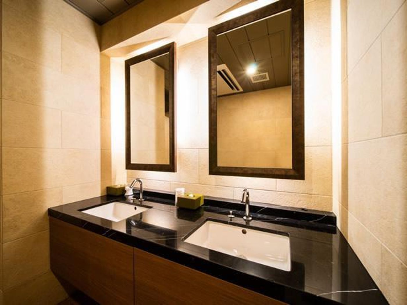 Super Hotel Premier Ginza-Japan-Tokyo-Room-5