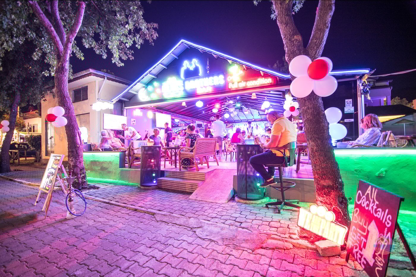 Private-Hotel-Bar-19