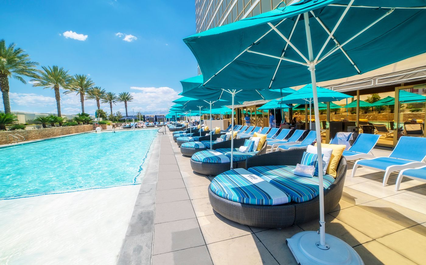 Trump-International-Hotel-Las-Vegas-Pool-39