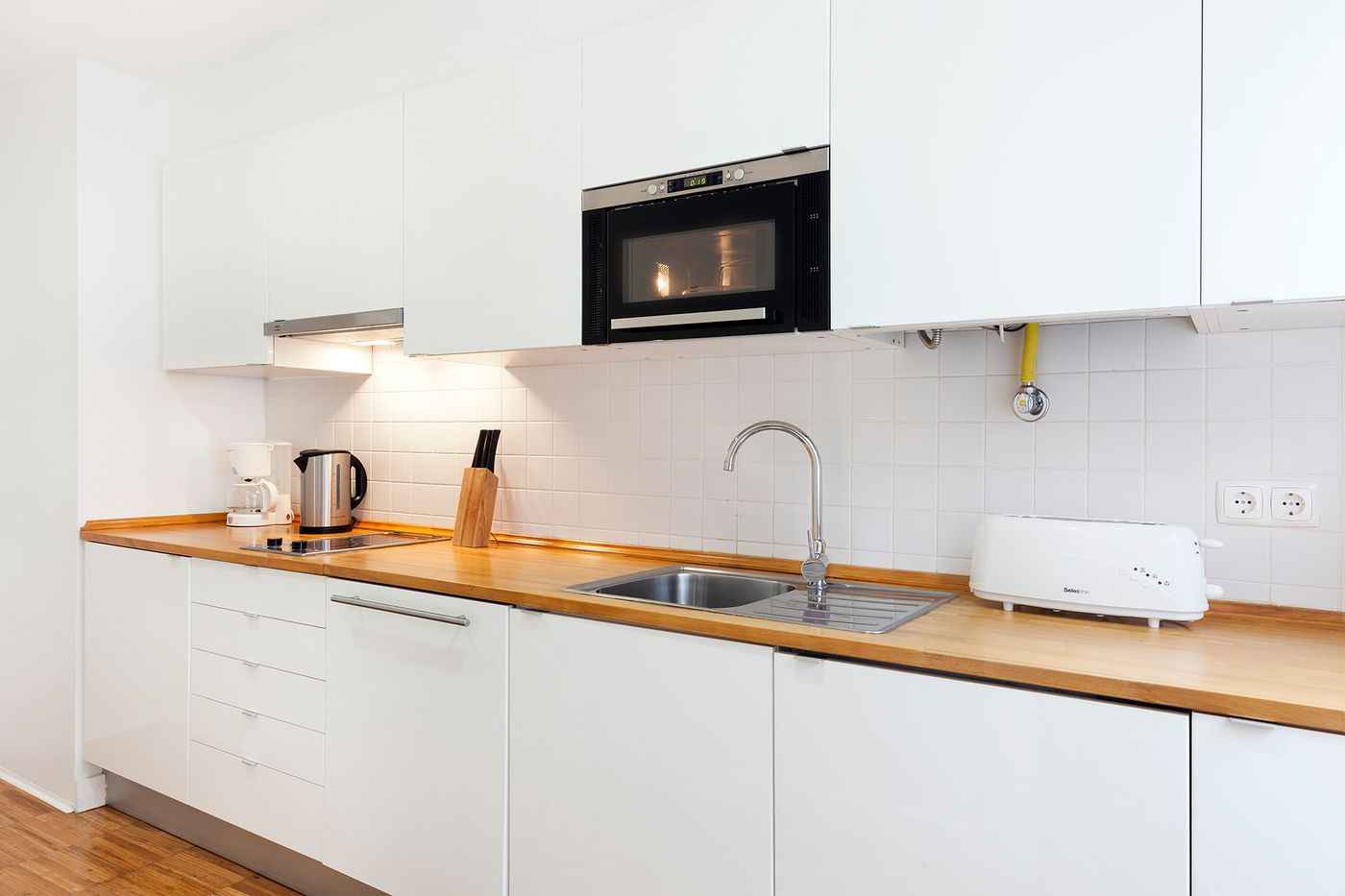 Hello-Lisbon-Bairro-Alto-Room-4