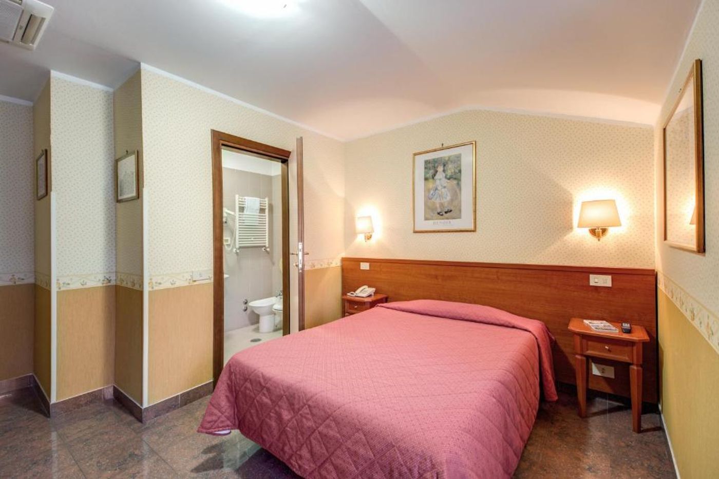 Milo-Italy-ROME-Room-9