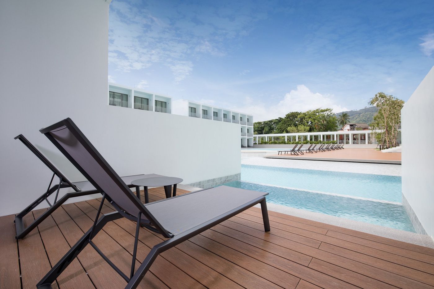 Patong-Beach-Room-10