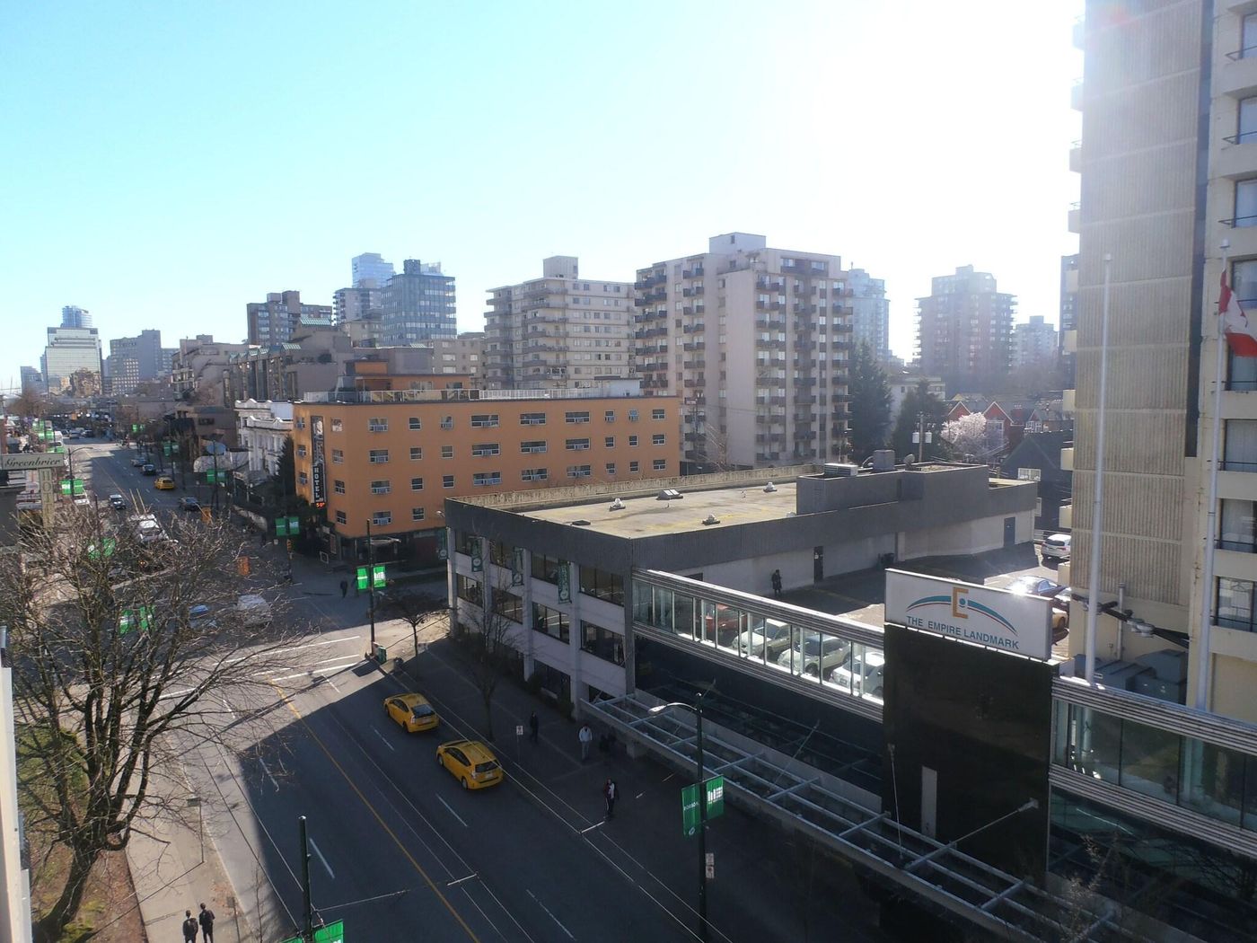 Divya-Sutra-Suites-on-Robson-Downtown-General-view-54