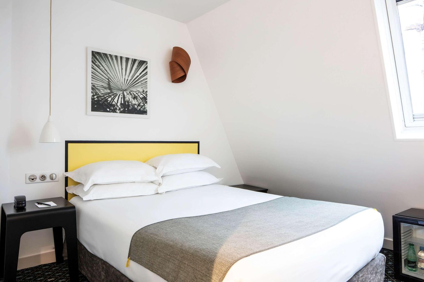 Palm-Astotel-Room-27