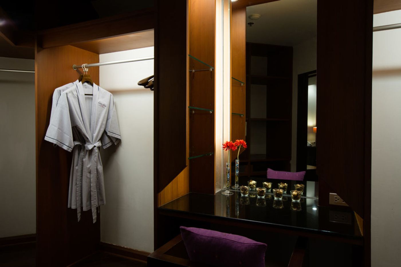 Centre-Point-Plus-Hotel-Pratunam-Room-44