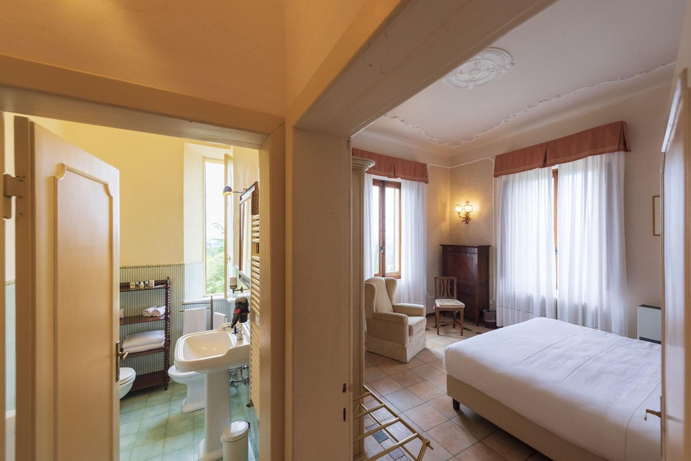 Villa-Scacciapensieri-Room-21