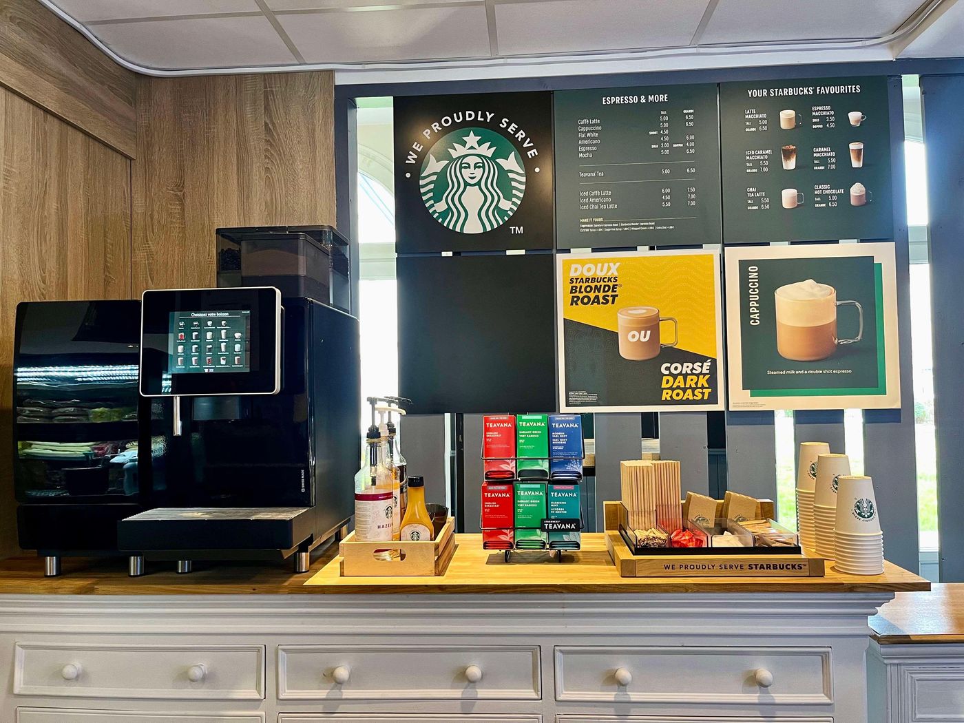 Campanile-Val-de-France-Ex-Kyriad-Disneyland-Bar-16