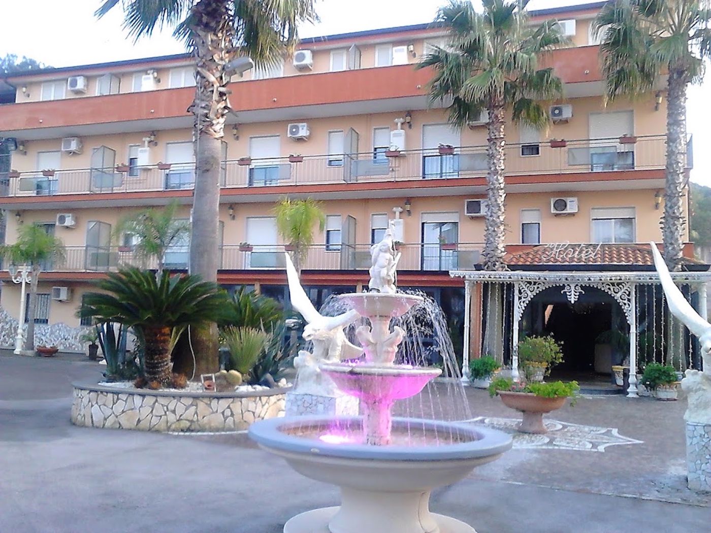 Hotel Happy Days - Italy - LICOLA - General view - 5