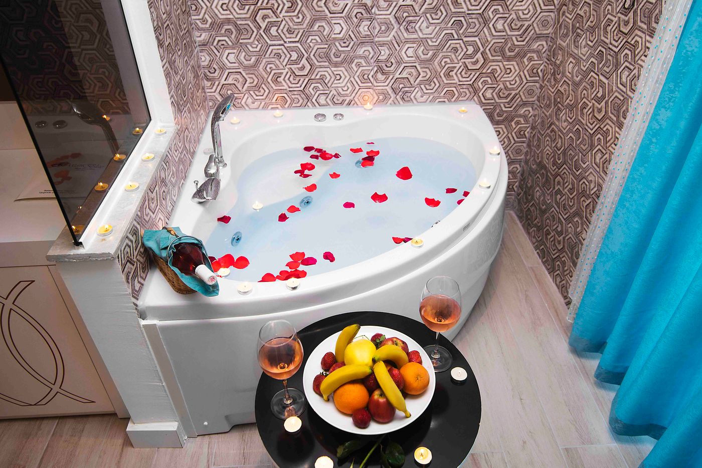 Ocean-Blue-High-Class-Hotel-Room-66