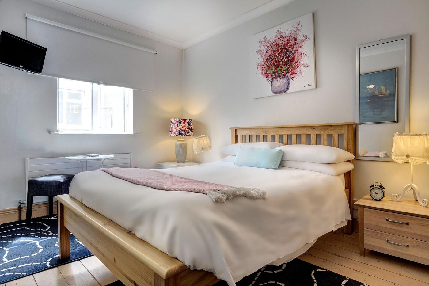 St--Aiden-s-Guesthouse-Room-14