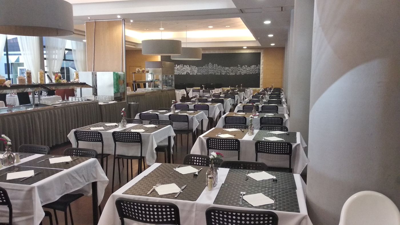 Cheerfulway-Balaia-Plaza-Restaurant-22