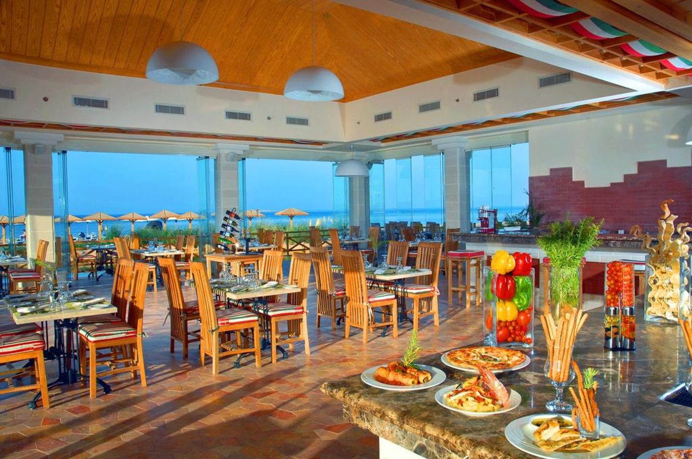Tropitel-Sahl-Hasheesh-Restaurant-37