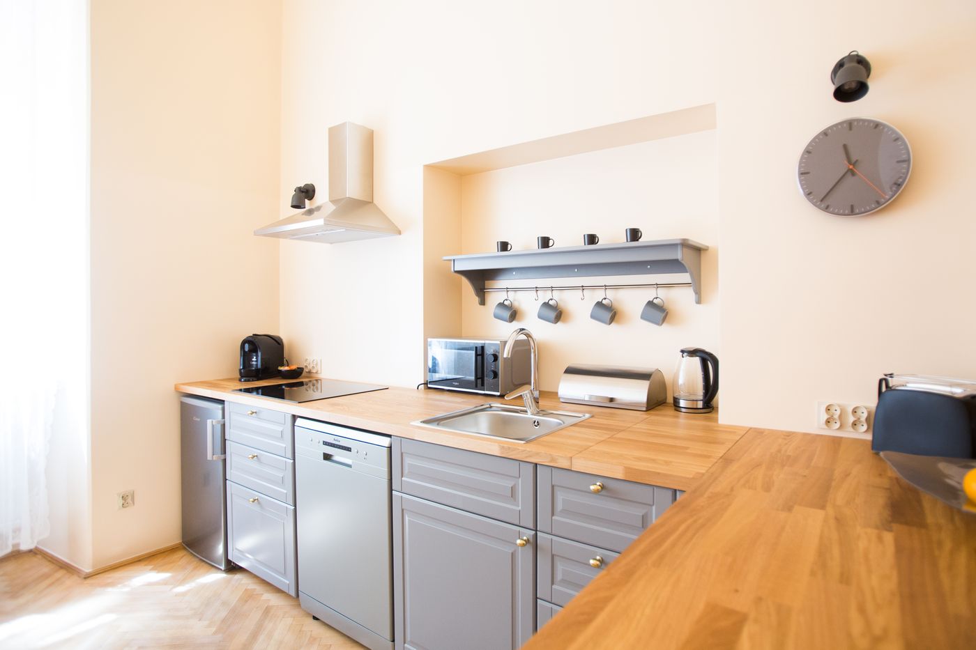 Apartments-Roman-Room-30