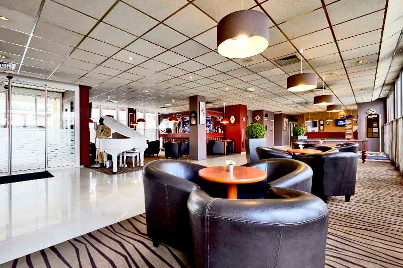 Mercure-Mlv-Bussy-St-Georges-Bar-7