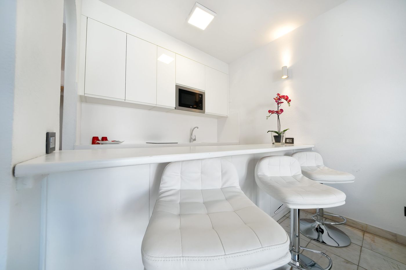 Vista-Bonita-Gay-Resort-Room-49