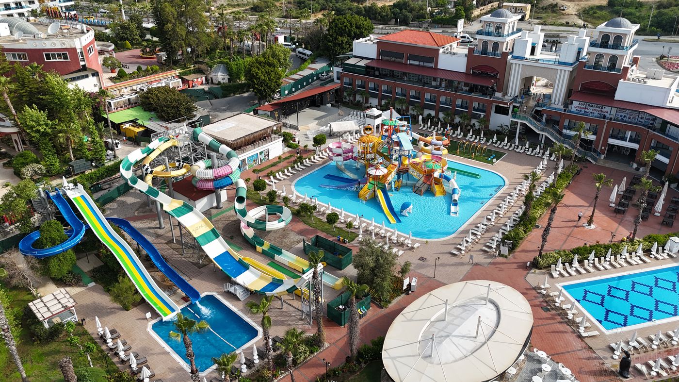 Club-Aqua-Plaza-General-view-3