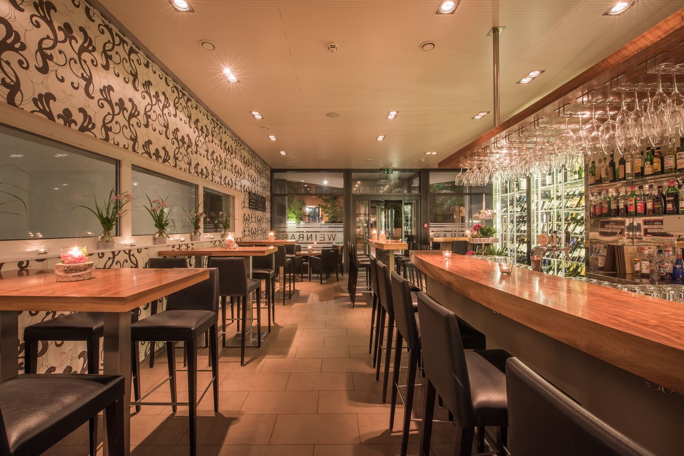 Hotel Arcade-Switzerland-Sins-Bar-9