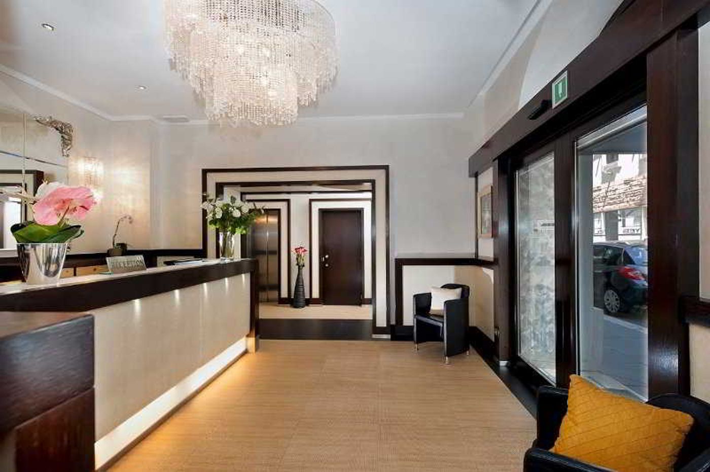 Yes-Hotel-Boutique-Rome-Lobby-10