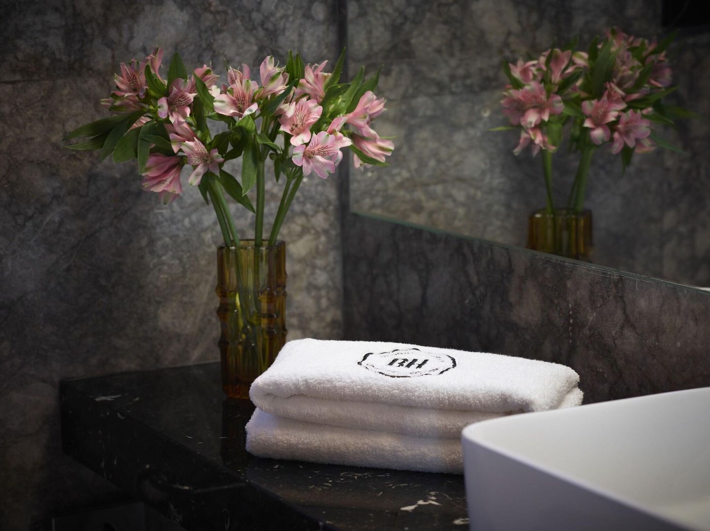 Brown-Acropol--a-member-of-Brown-Hotels-Room-34