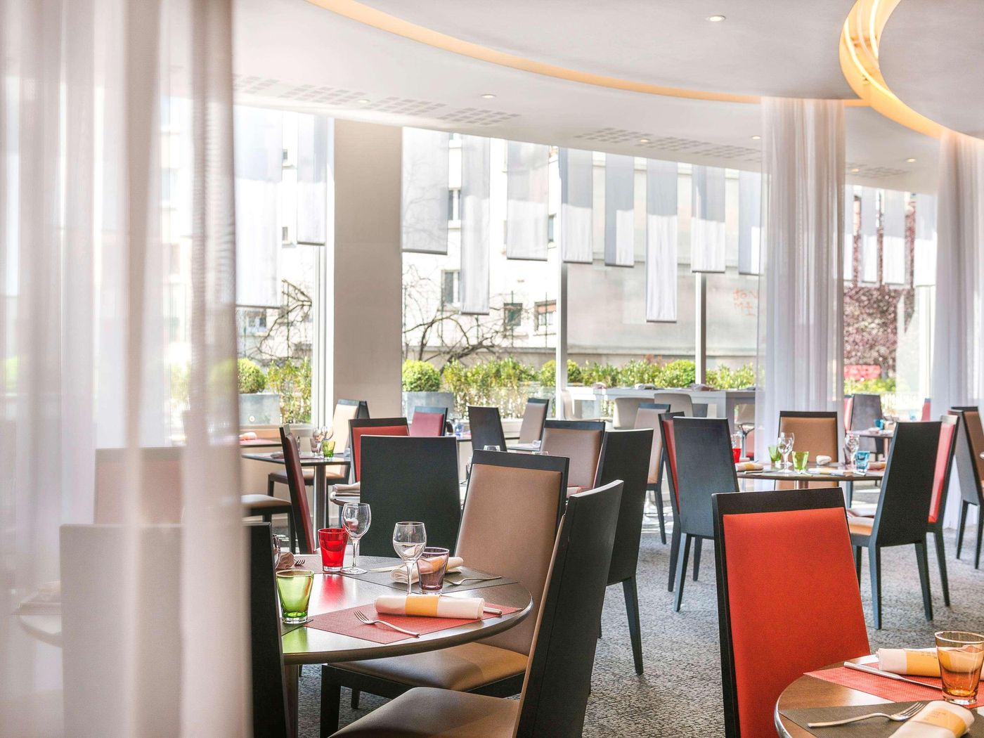 Novotel-Paris-Est-Restaurant-20