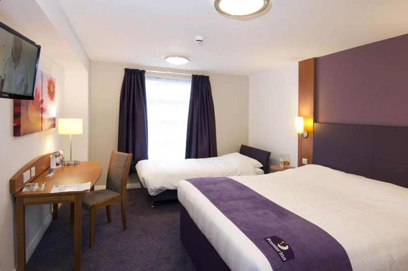Premier Inn Glasgow City Centre South-United Kingdom-GLASGOW-General view-4