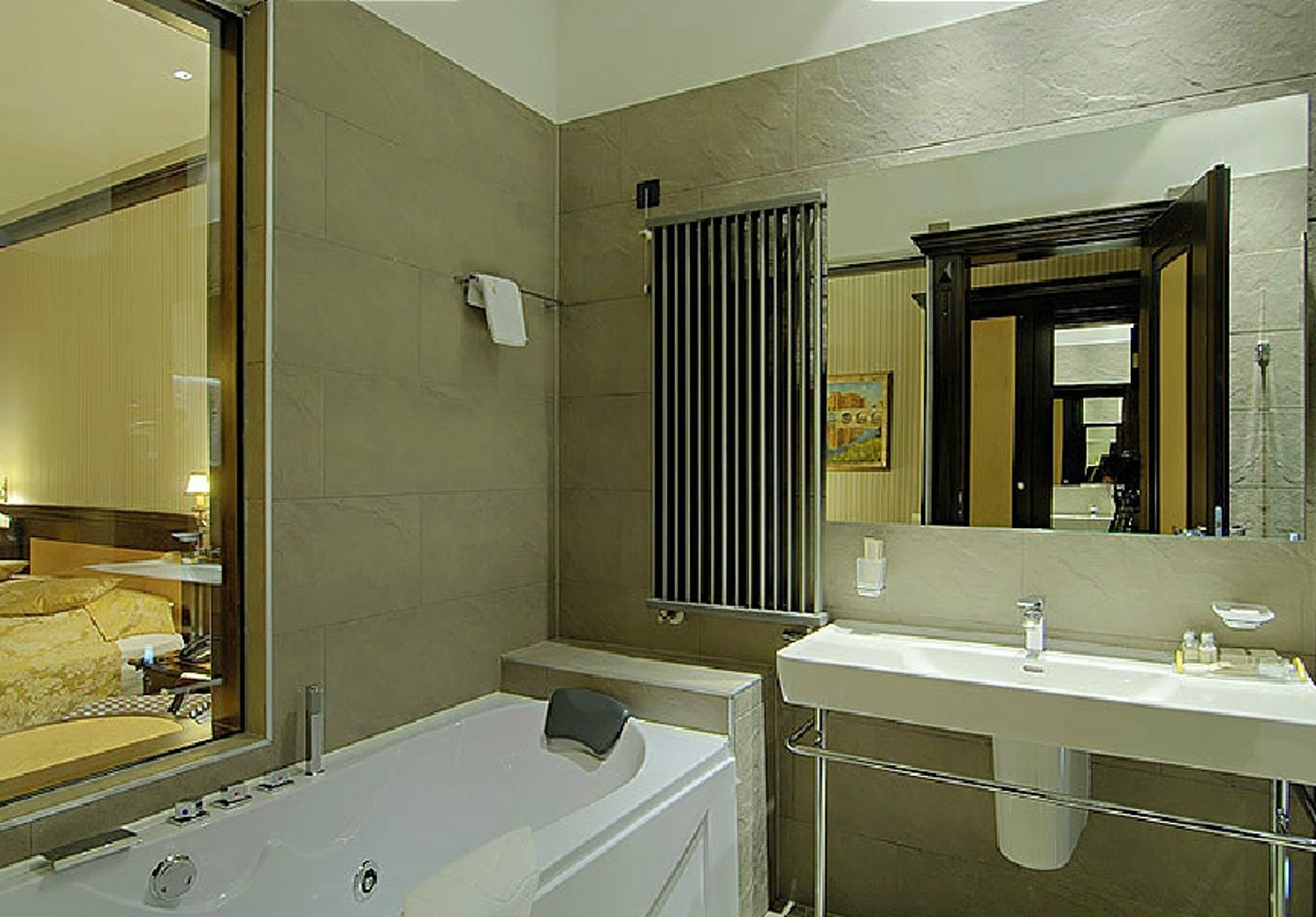 Europe-Bosnia & Herzegovina-SARAJEVO-Room-10