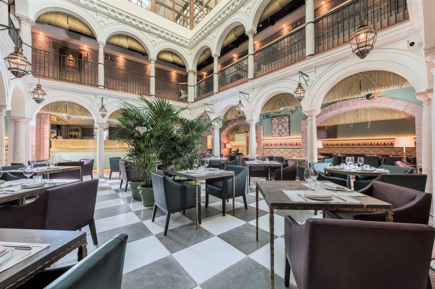 Palacio-Solecio-Restaurant-37