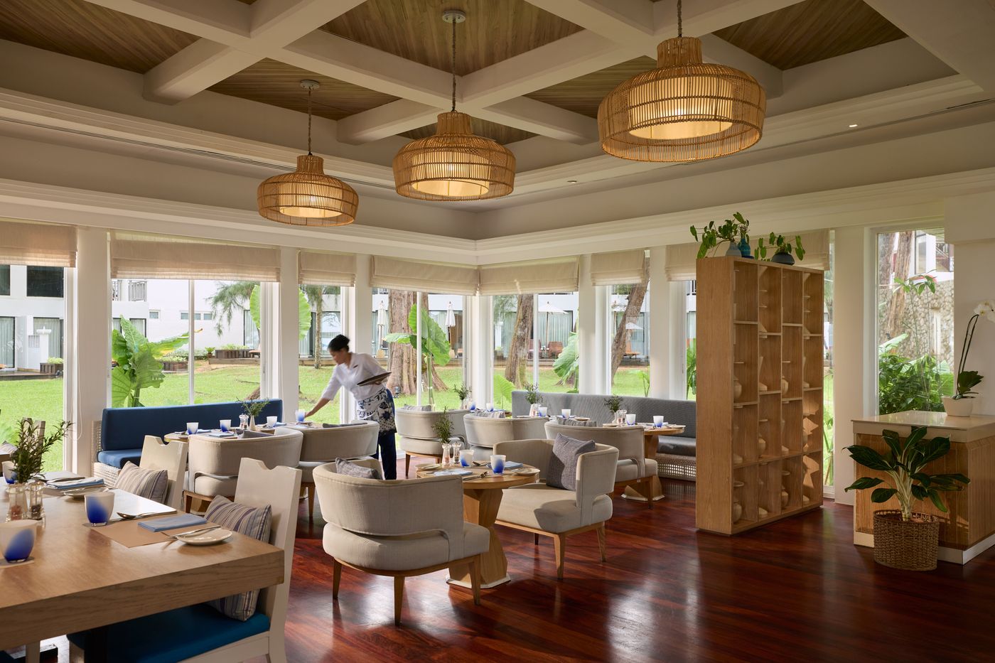 Dusit-Thani-Laguna-Phuket-Restaurant-44