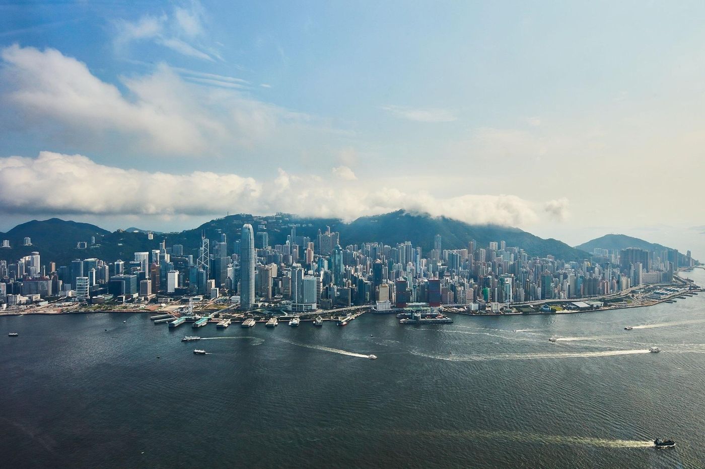 The-Ritz-Carlton--Hong-Kong-Beach-11