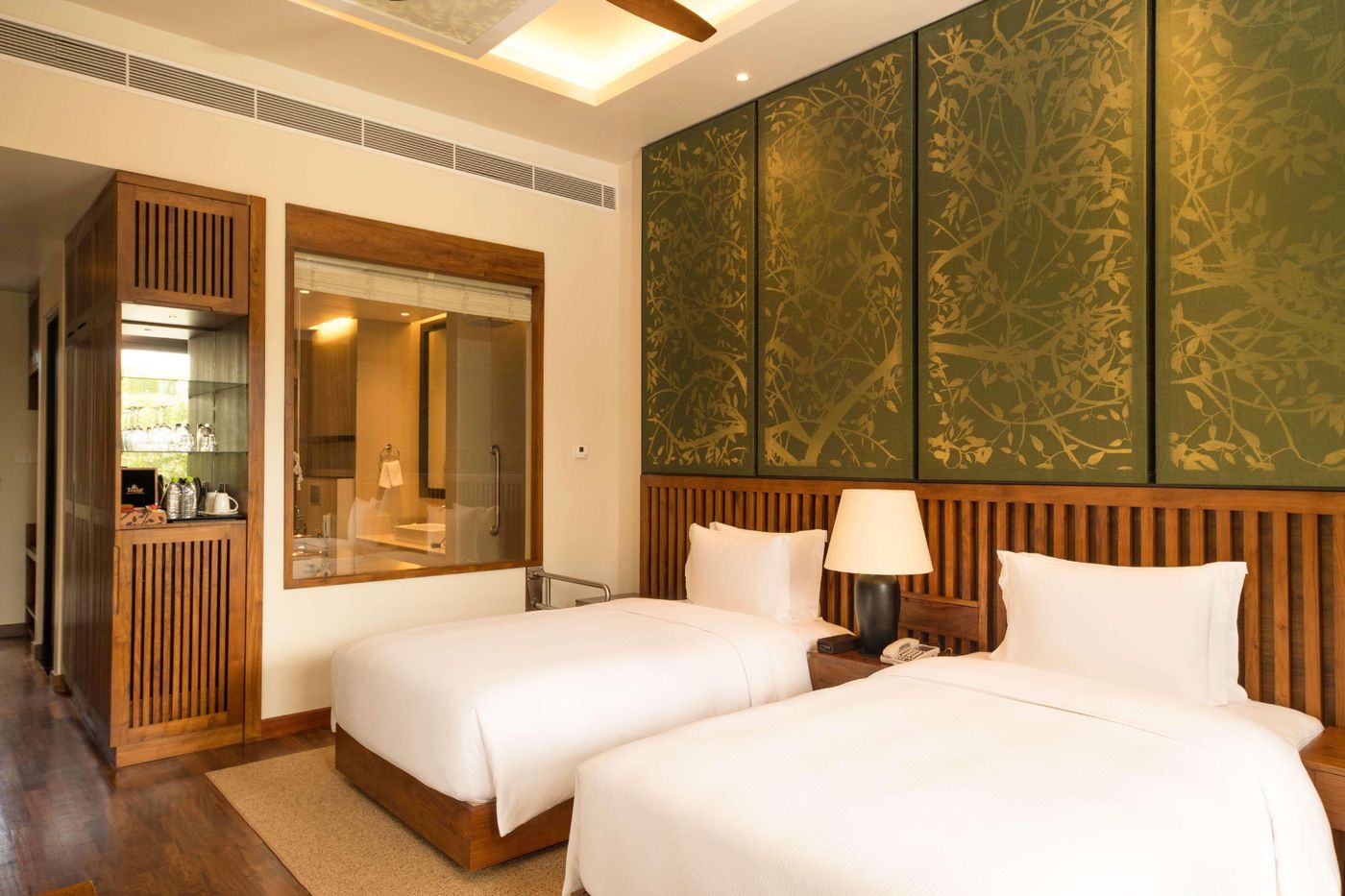 DoubleTree-by-Hilton-Weerawila-Rajawarna-Resort-Room-26