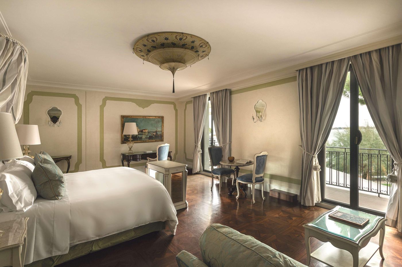 Hotel-Cipriani--A-Belmond-Hotel--Venice-Room-26