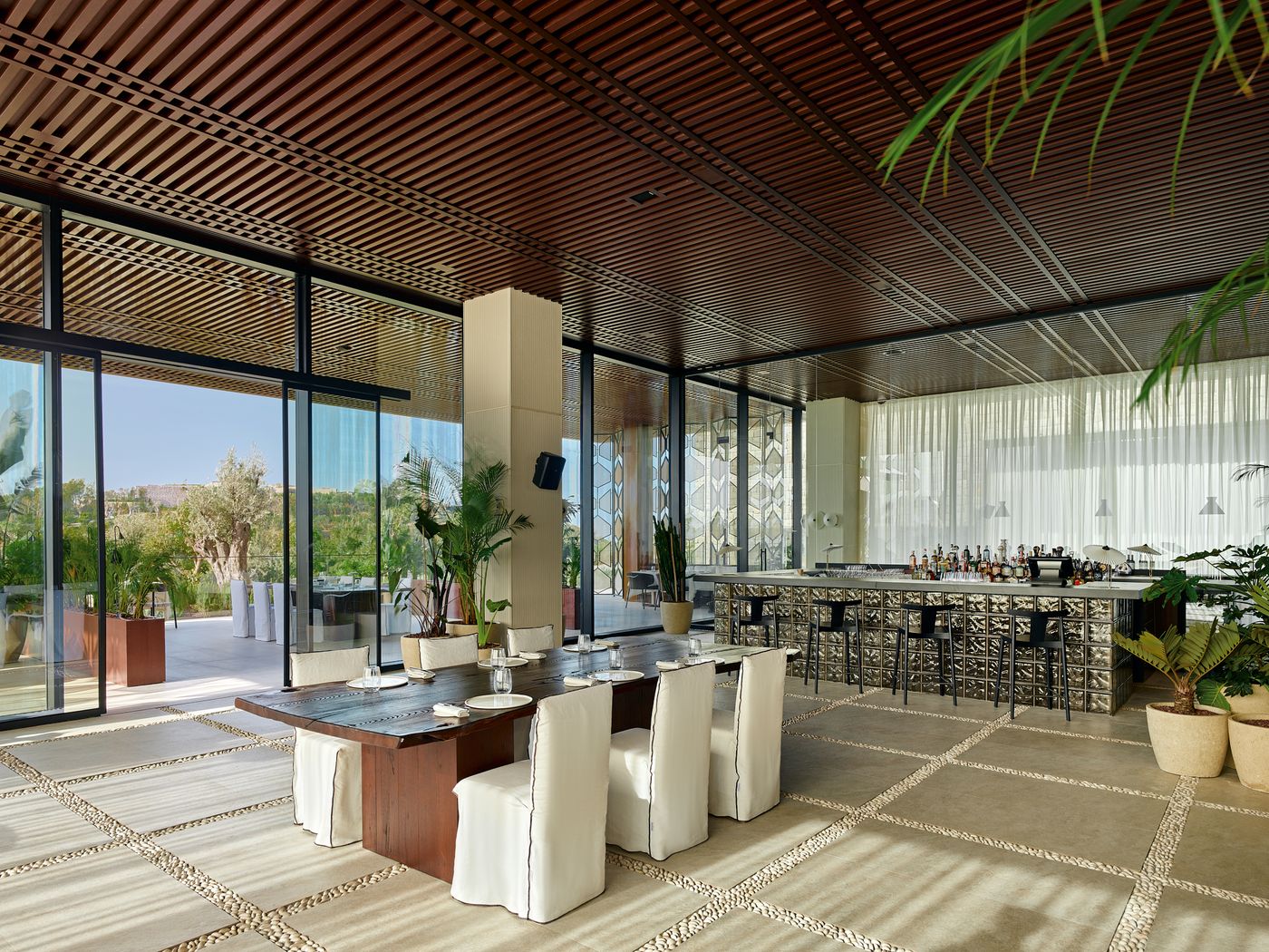 Hilton-Bodrum-Turkbuku-Resort---Spa-Restaurant-43