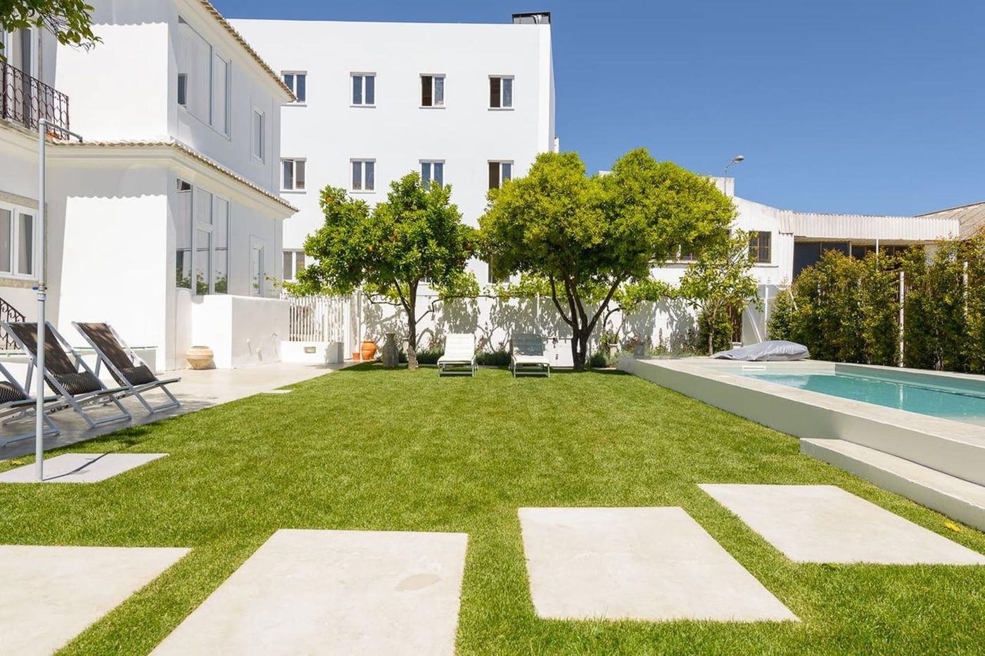 Dona-Graca-Lisbon-Apartments-Sports-and-Entertainment-53