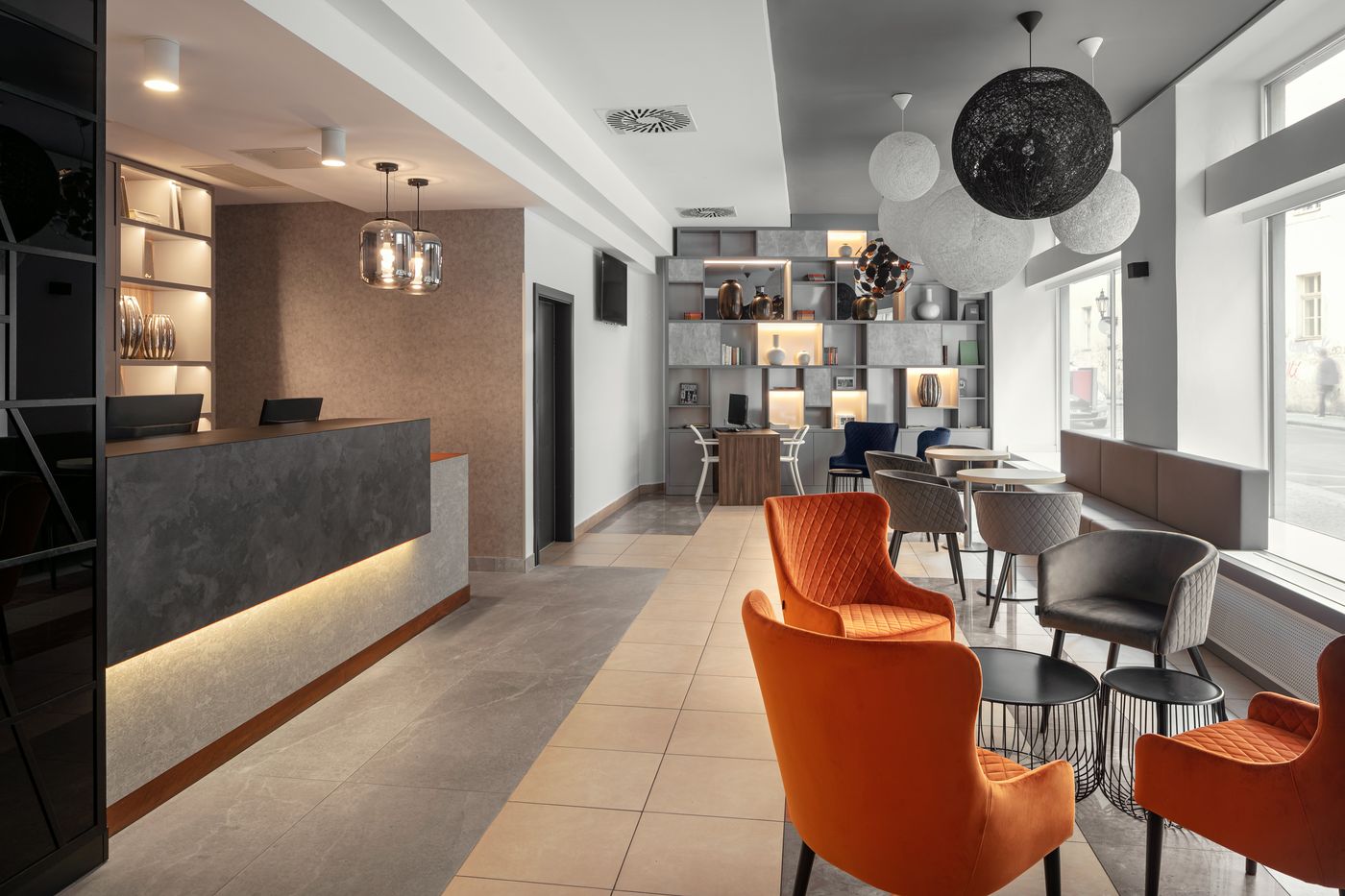 Astoria-Hotel-Lobby-9