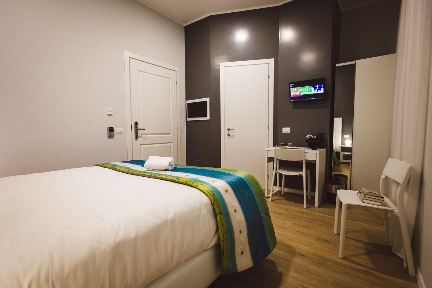 B&B Angelina Rooms in Rome-Italy-ROME-Room-4