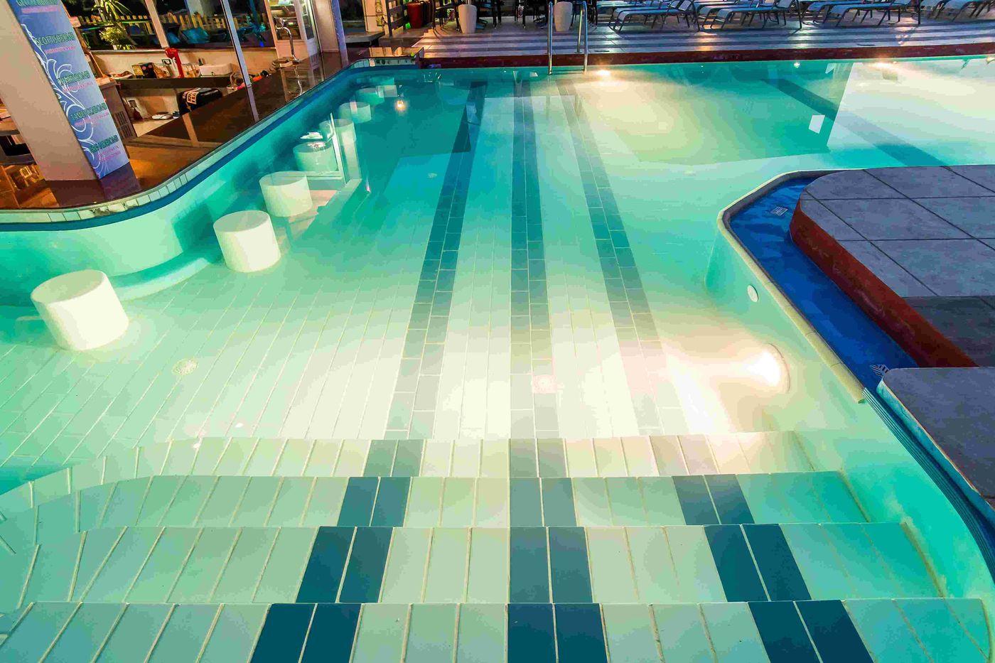 Savvas-De-Mar-Pool-35