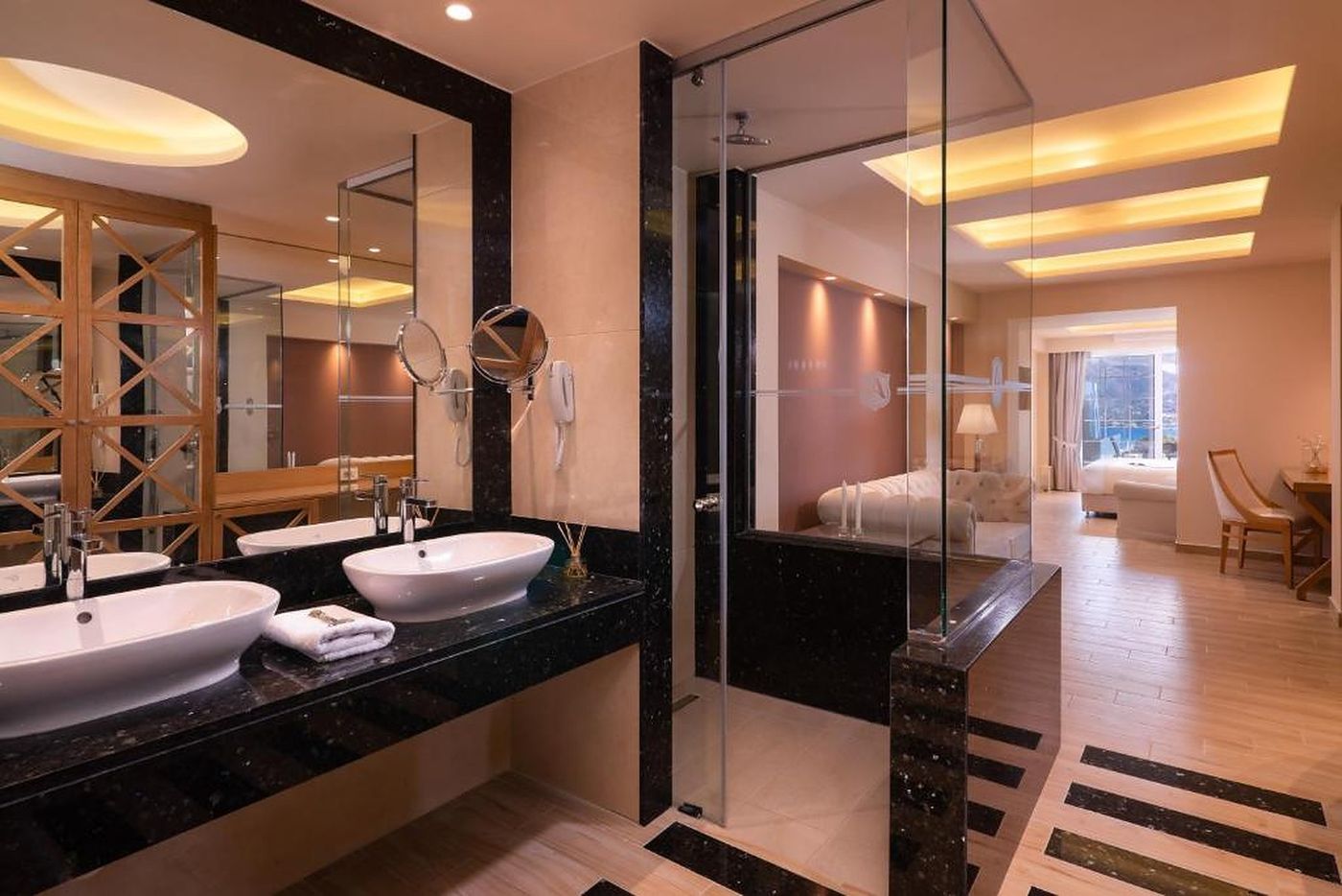 Avalon-Hotel-Room-26