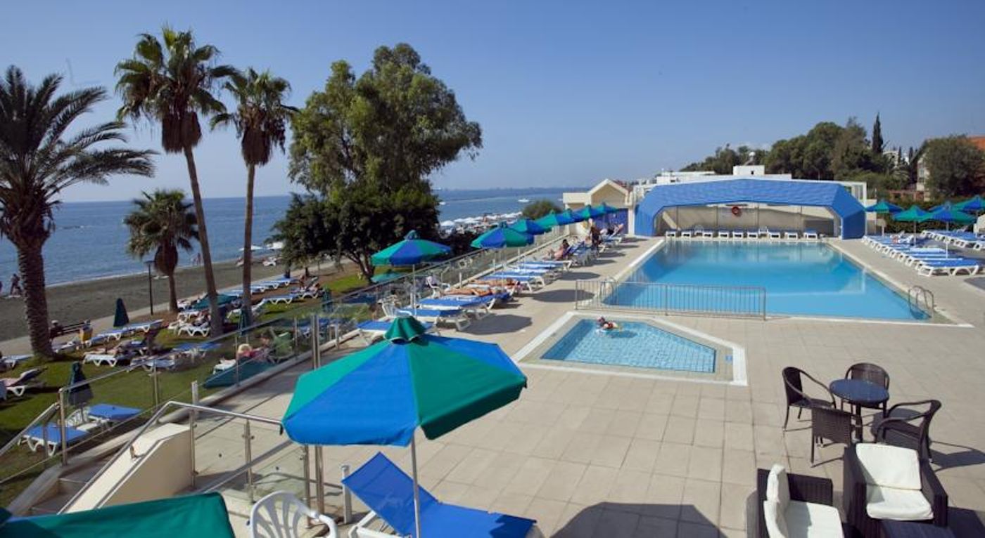 Poseidonia Beach Hotel