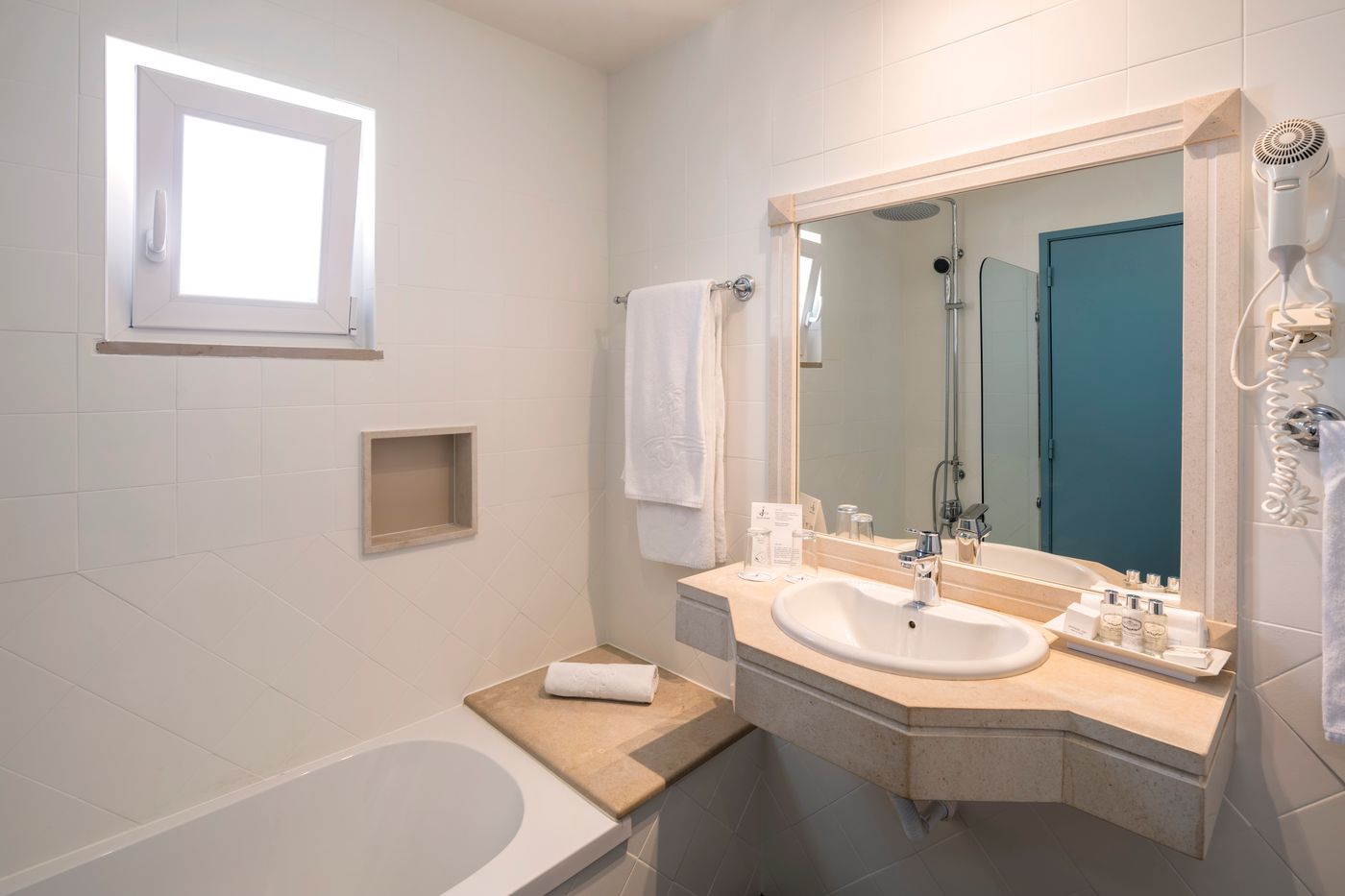 Costa-d-Oiro-Ambiance-Village-Room-44