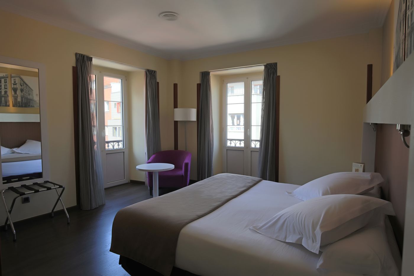 Gran Hotel España-Spain-OVIEDO-Room-7