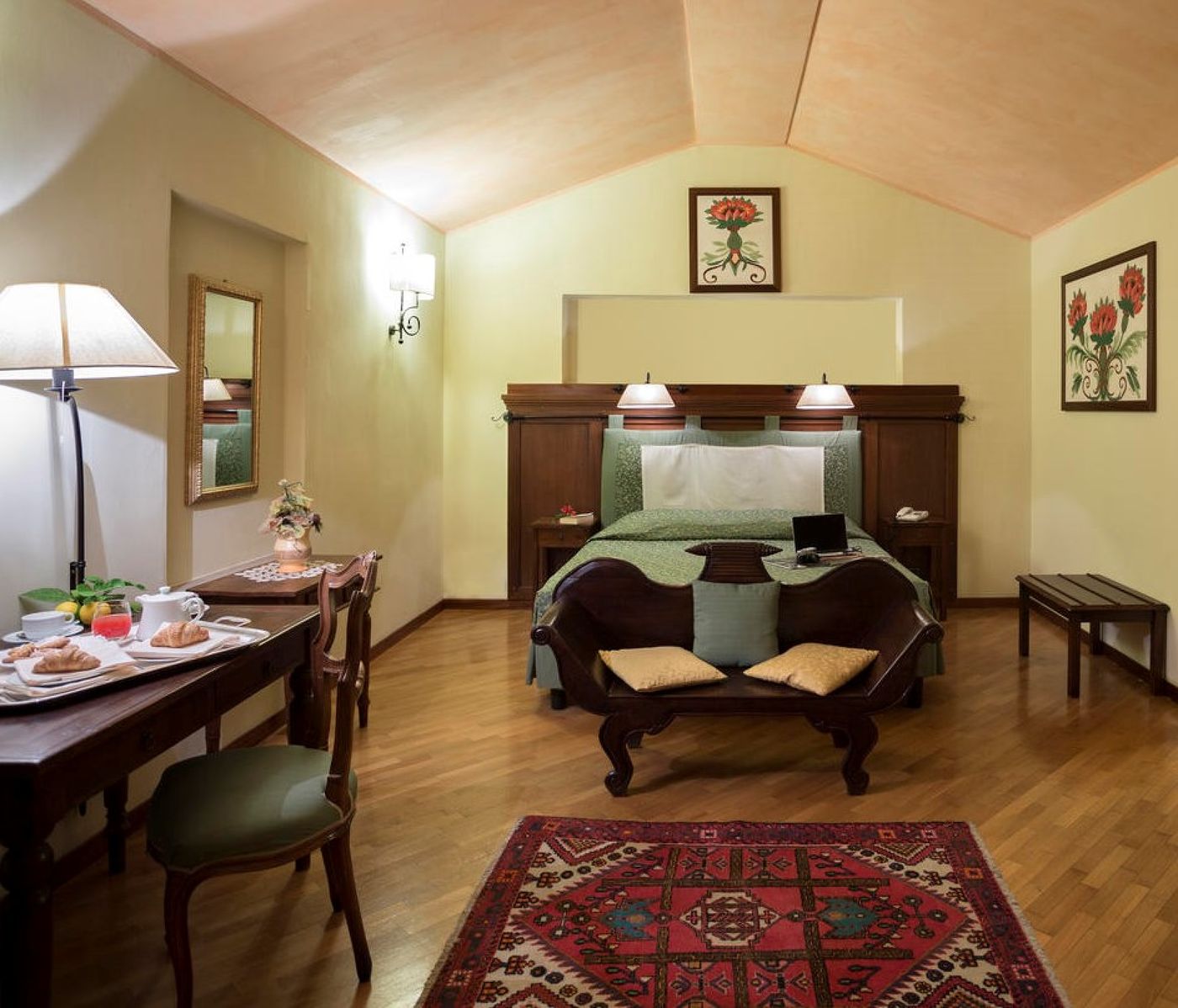 Relais-Abbazia-Santa-Anastasia-Room-13