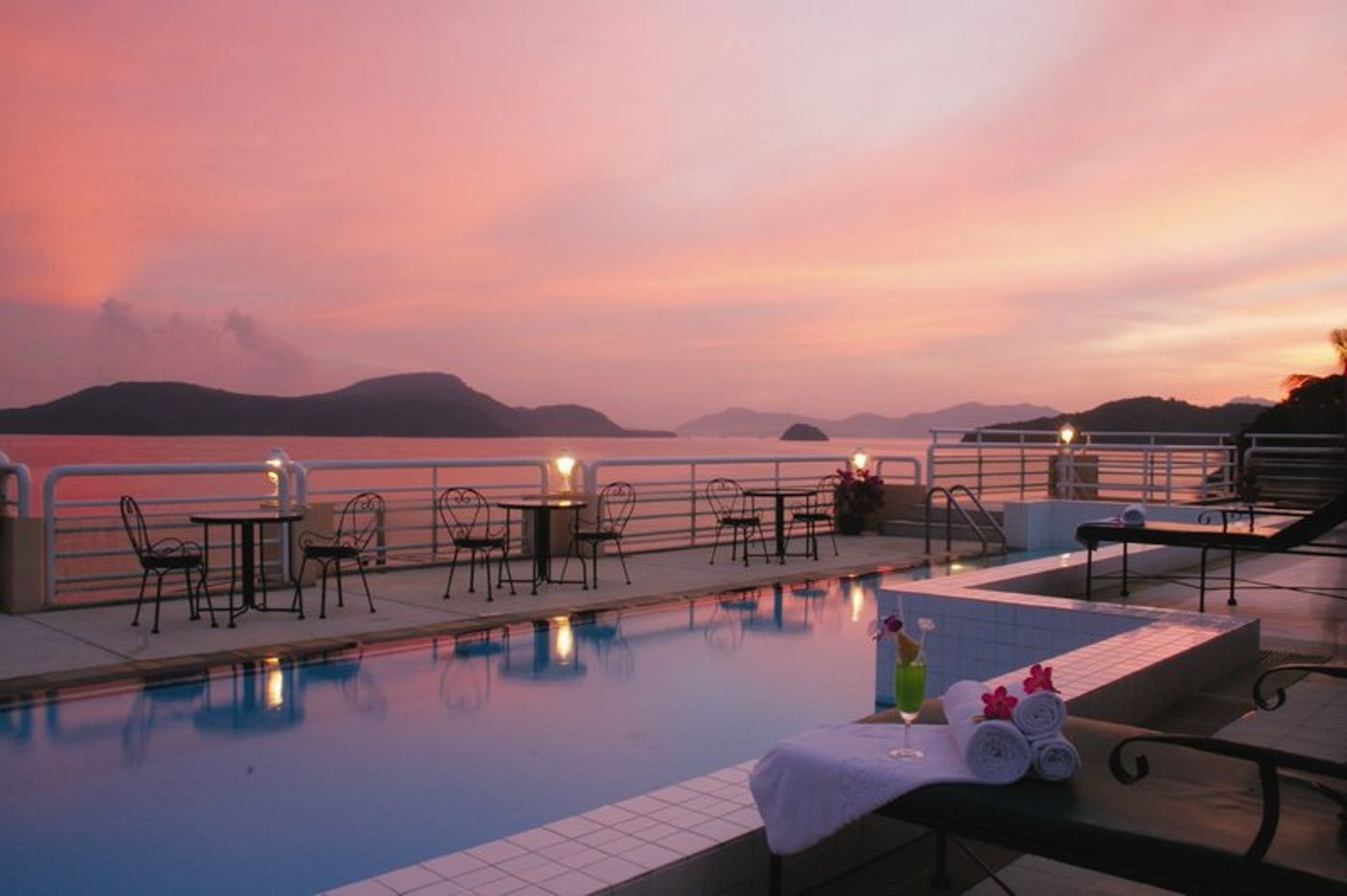 Kantary-Bay-Hotel-Phuket-Pool-10