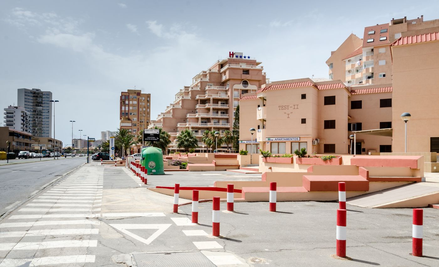 Apartamentos-Tesy-Lobby-14