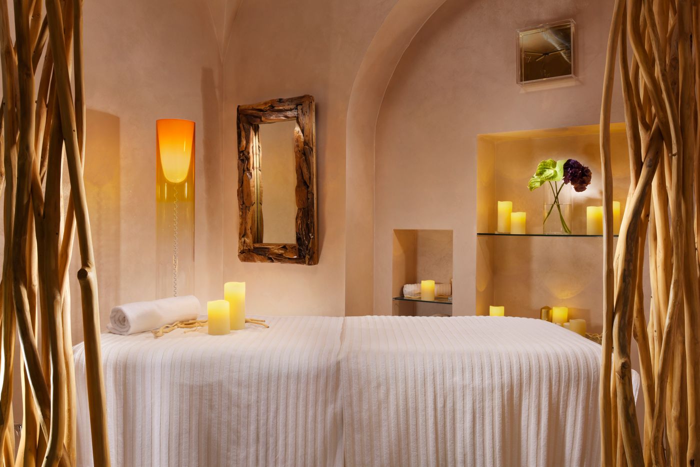 Leon-s-Place-Hotel-Sports-and-Entertainment-39