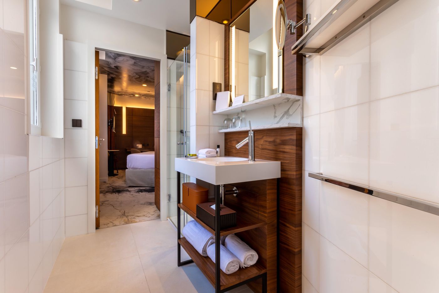 InterContinental-Paris---Champs-Elysees-Etoile--an-IHG-Hotel-Room-52