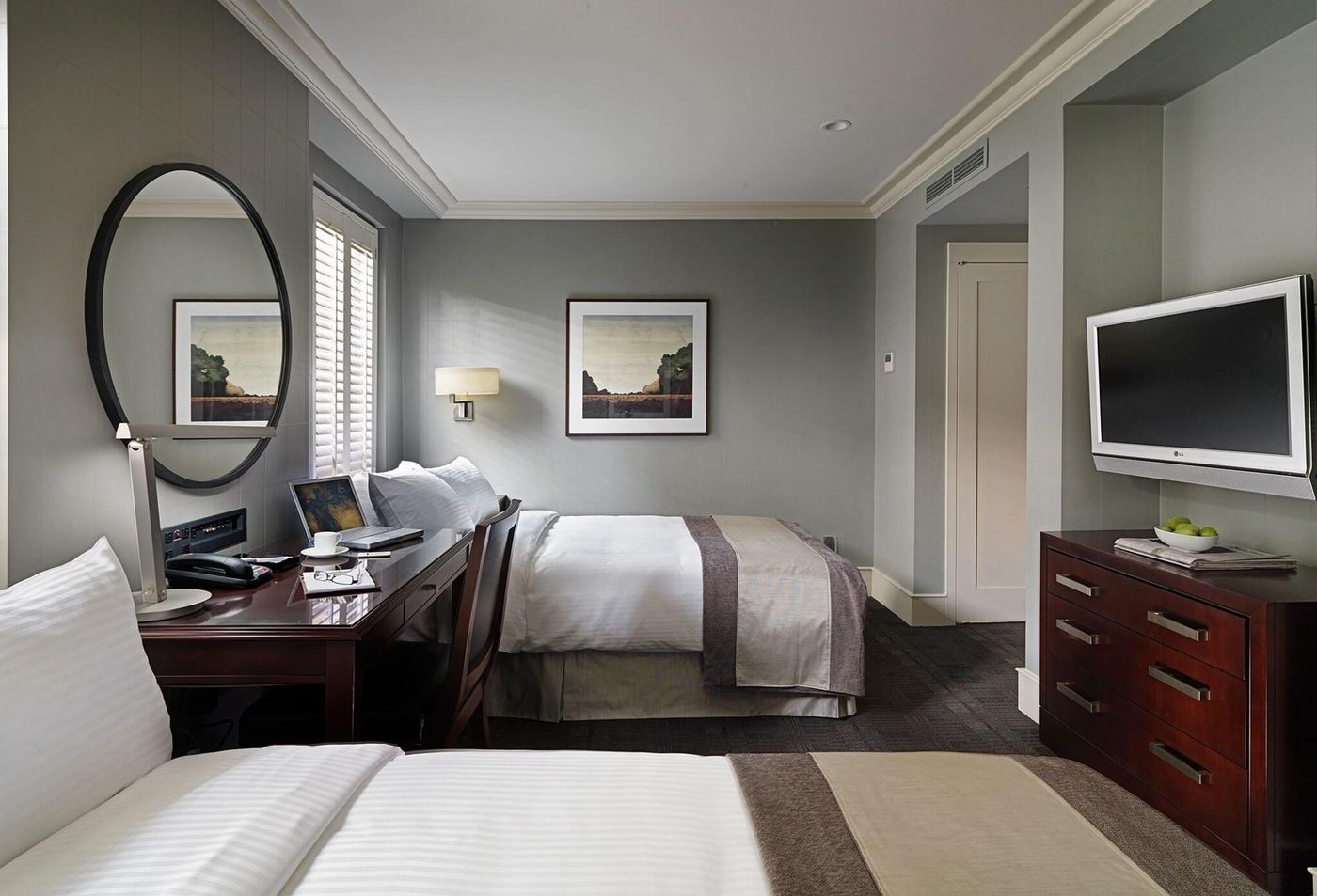 St--Regis-Hotel-Vancouver-Room-6