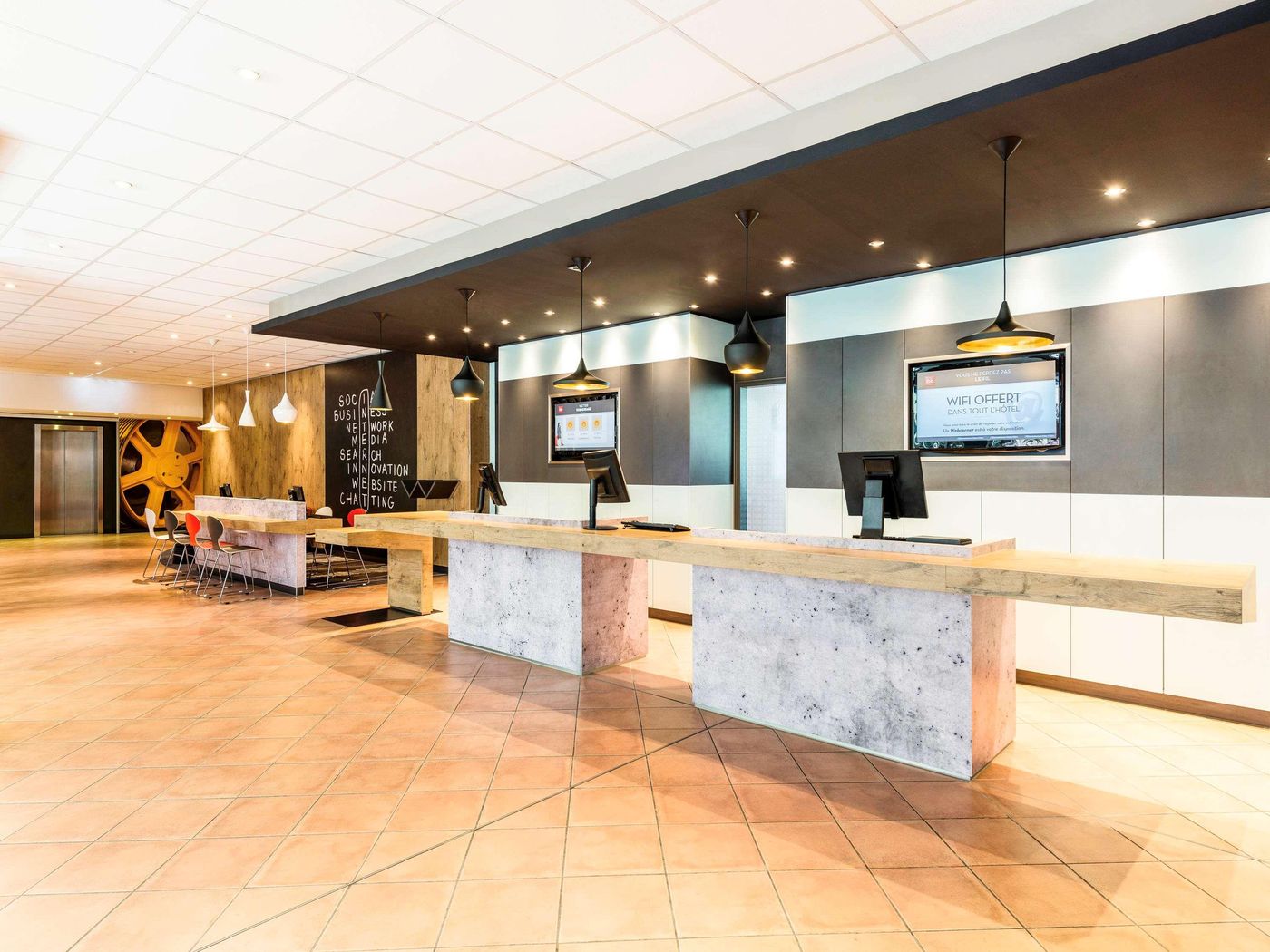 ibis Muenchen Parkstadt Schwabing - Germany - MUENCHEN - Sports and Entertainment - 1