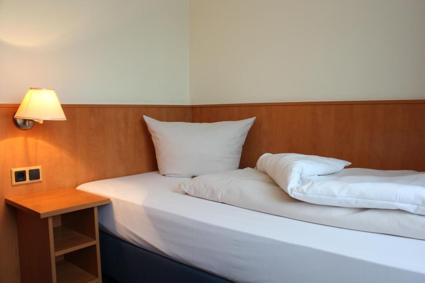 Niederrader Hof - Germany - FRANKFURT AM MAIN - Room - 0